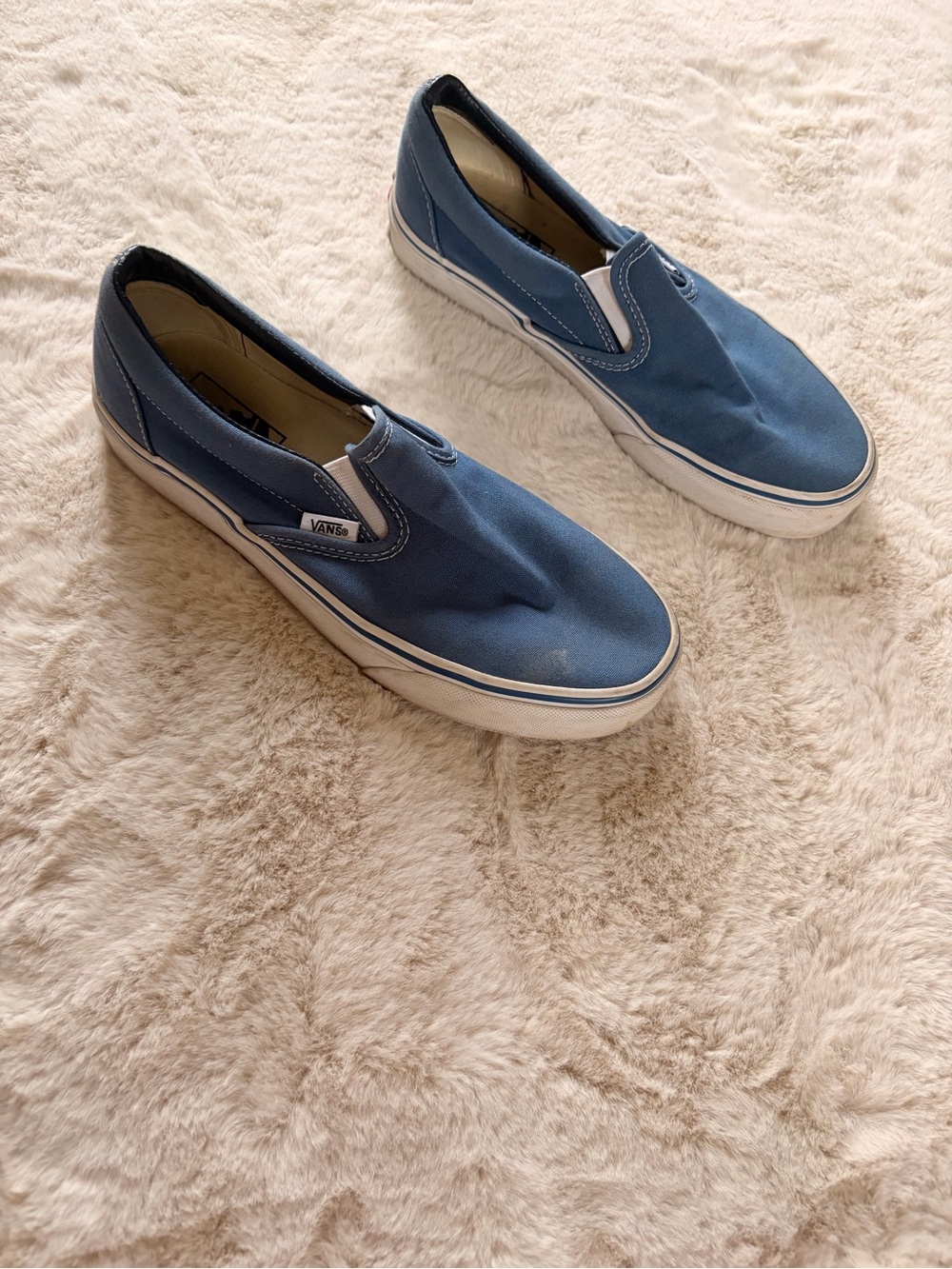 Vans Classic Slip-On Sneakers – Dusty Blue Canvas